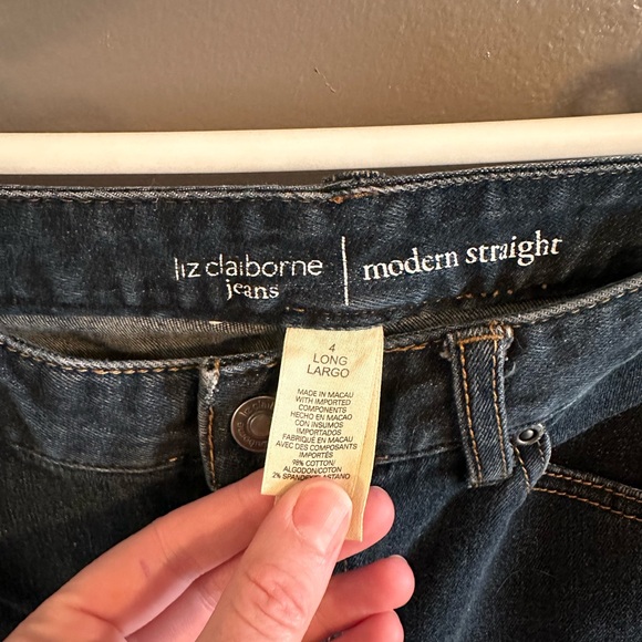 Liz Claiborne Modern Straight size 4 jeans - dark wash - Picture 2 of 7